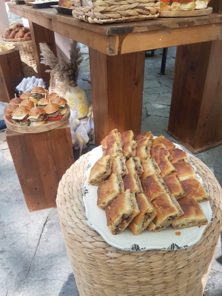 IMG cf5fc6e3acd6f27f81174ea5d52d2716 V