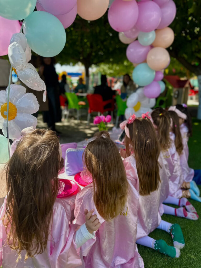 9CB06CDE-05D8-4E1B-BADF-819A3181553A