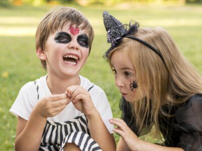 smiley kids with costumes